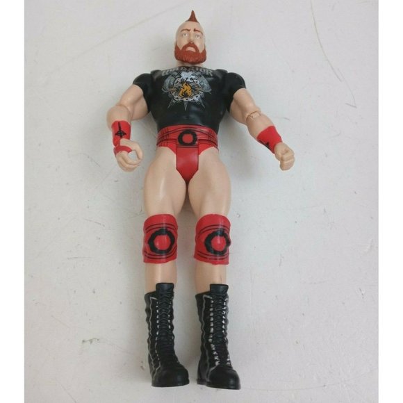 2017 Mattel WWE Sheamus The Celtic Warrior Red & Black Gear 7.25" Figure (B) - Picture 6 of 10